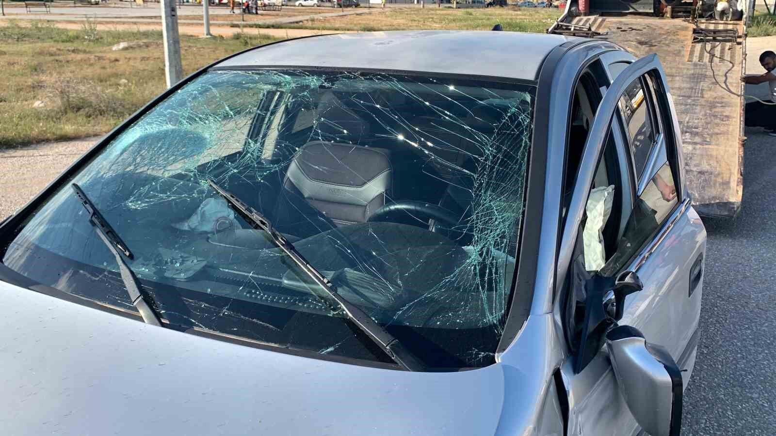 Polisten kaçan 15 yaşındaki sürücü kaza yapınca yakalandı