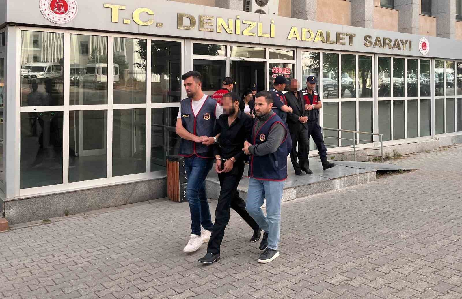 Dil düşürerek 9 ilde hırsızlık yapan kadın ve ailesi, 600 bin liralık son işlerinde yakalandı