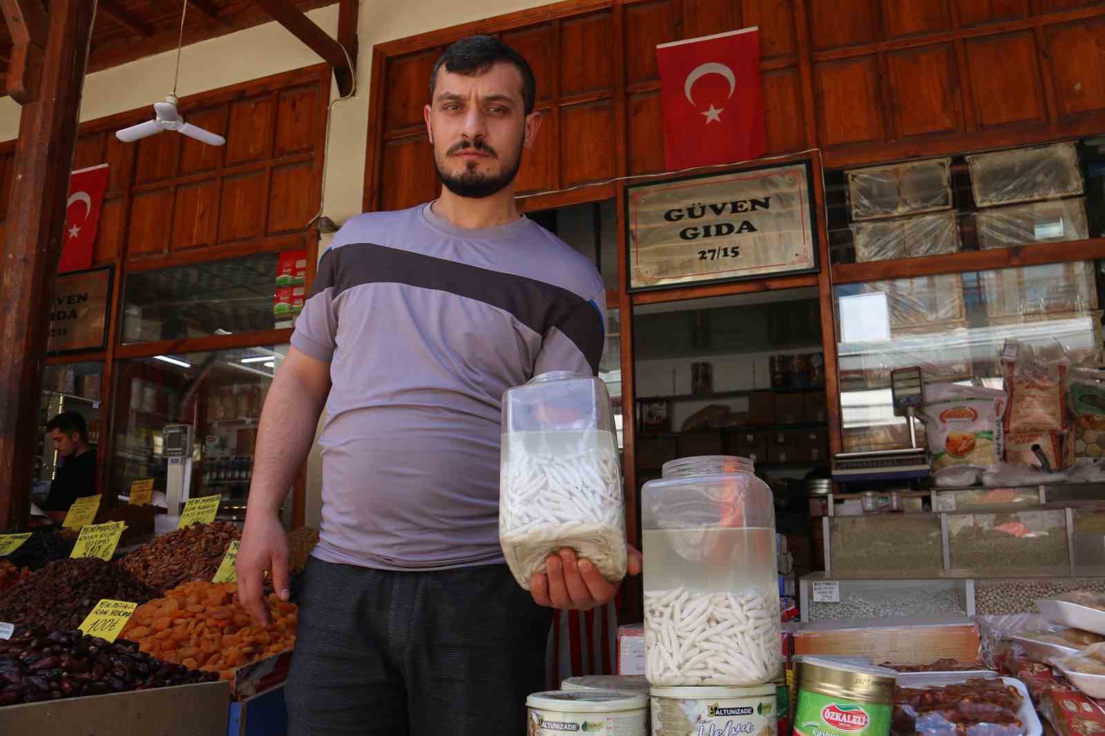 Dünyanın en pahalı sakızı, çeyrek altını geçti yarım altınla yarışıyor