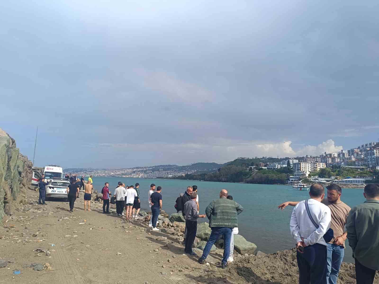 Trabzon’da serinlemek için denize giren 2 çocuk boğuldu