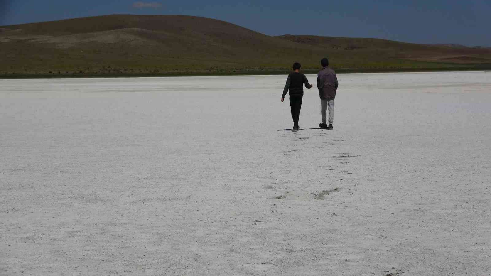 İklim değişikliği Van’daki Tuz Gölü’nü kuruttu