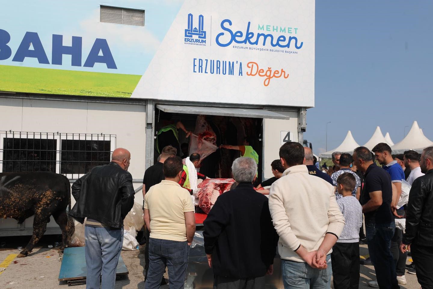 Vatandaş mobil mezbahanelere koştu