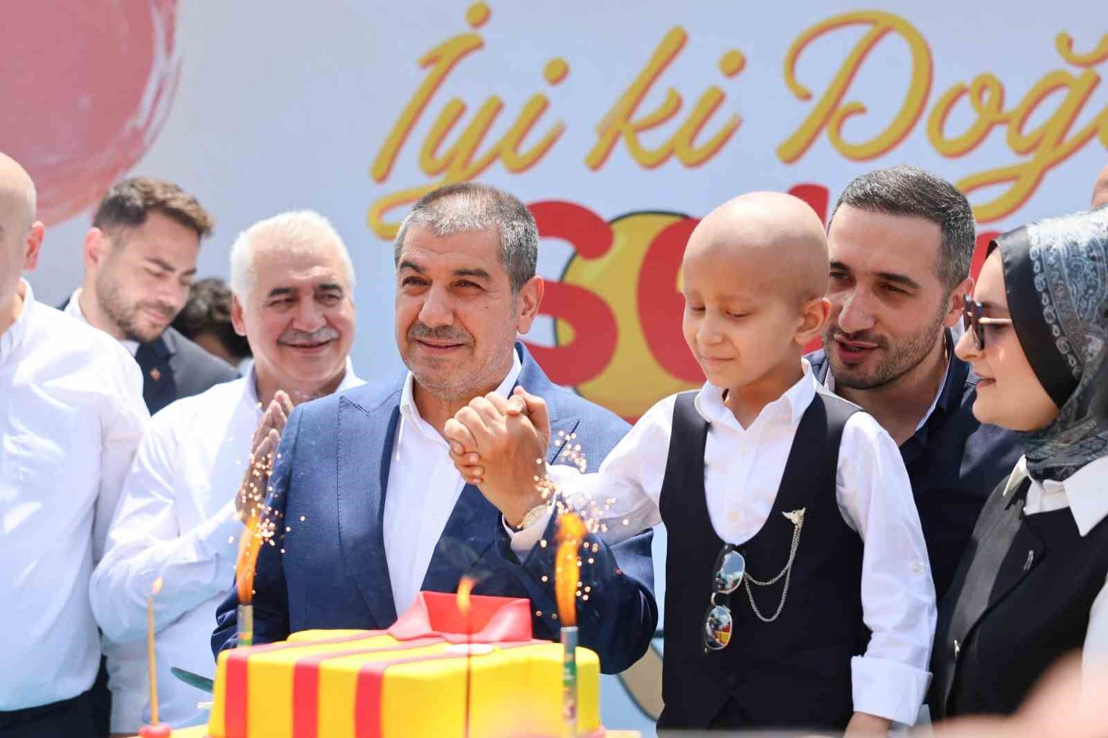 Esenler Belediyesi’nden kanseri yenen 7 yaşındaki Selim için anlamlı etkinlik