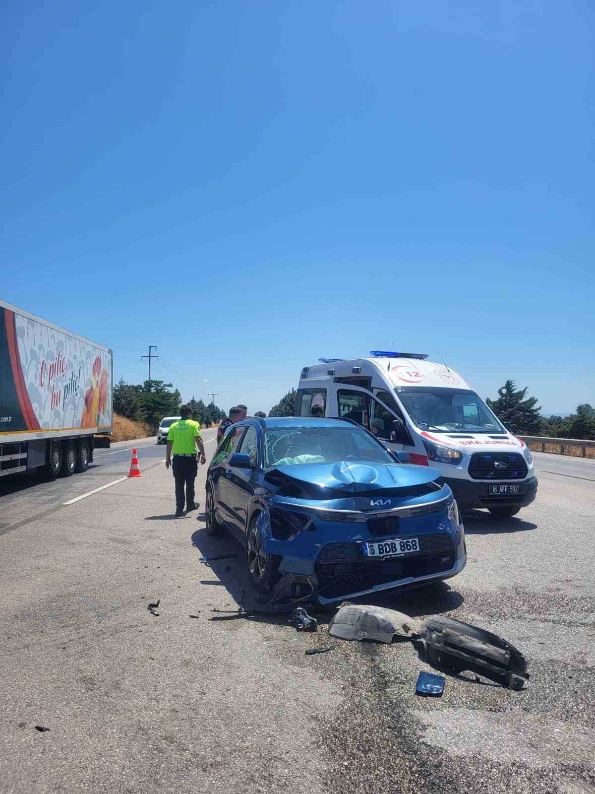 Bursa’da dikkatsizlik kazaya sebep oldu: 5 yaralı