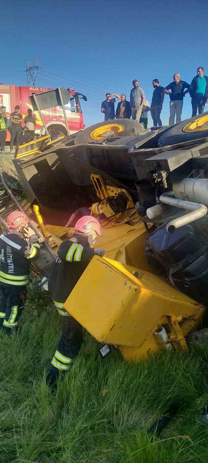 Vinç operatörü kurtulmaya çalışırken canından oldu