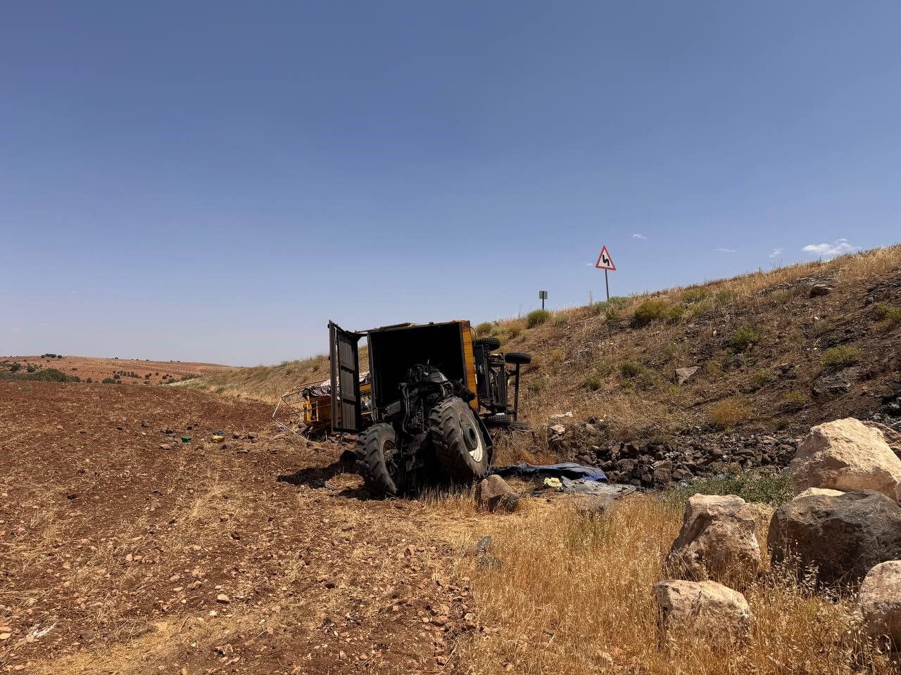 Şanlıurfa’da traktör devrildi: 2 ölü