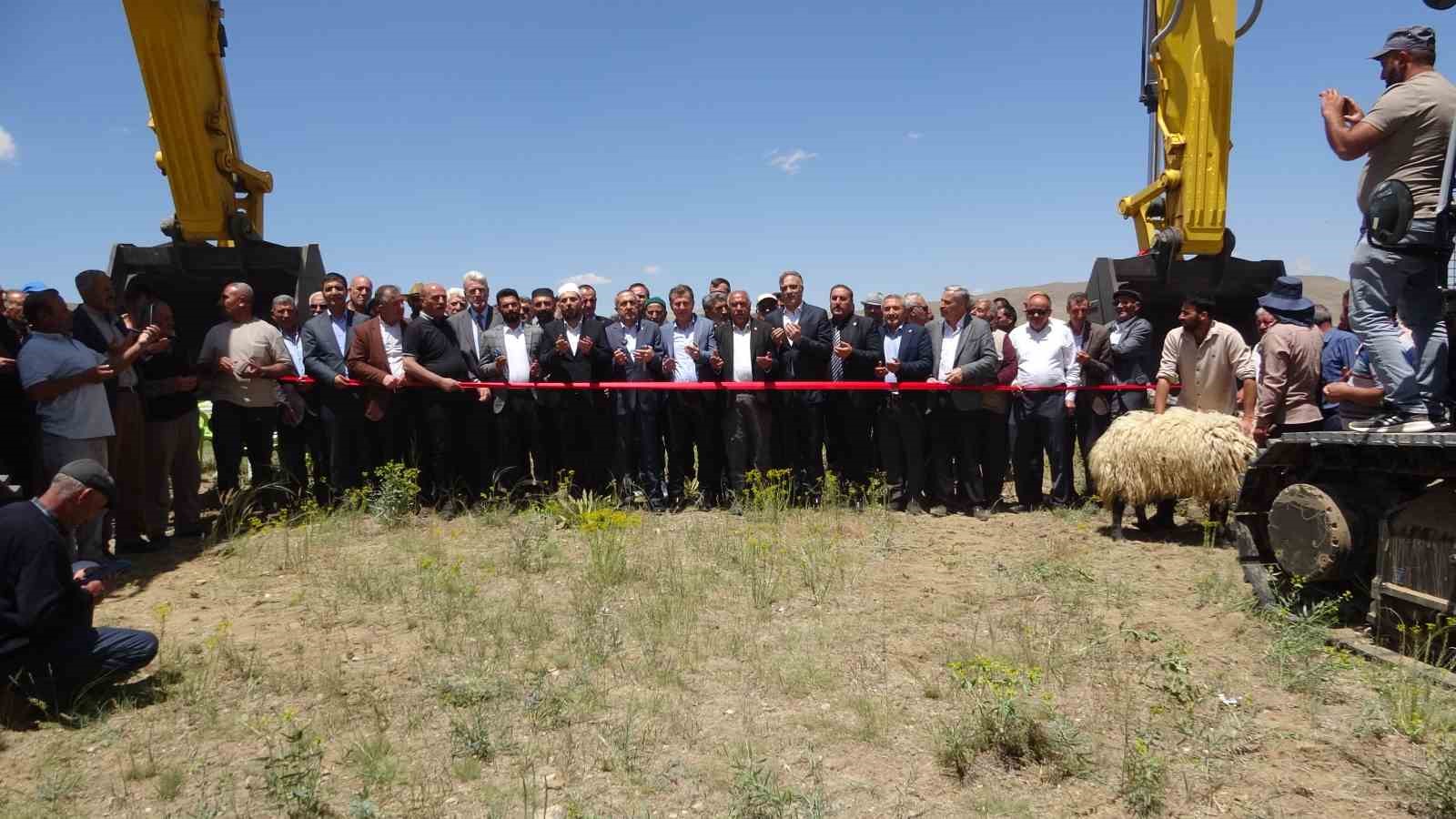 Saray’da 593 hektar arazi suya kavuşuyor