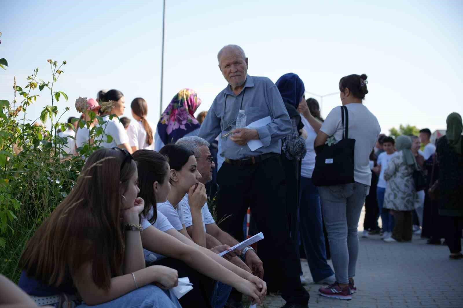 YKS’nin en yaşlı adayı 81 yaşındaki 