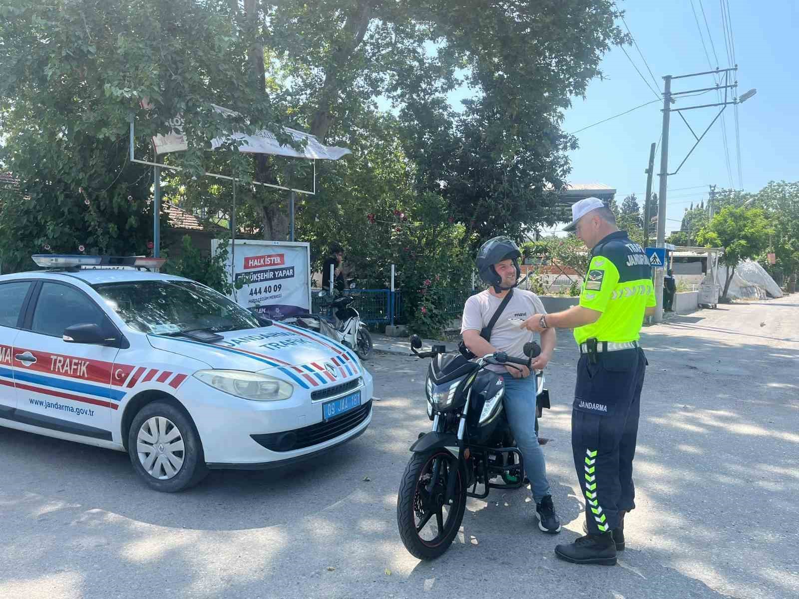 Bayram tatili dönüşü başladı, jandarma denetimleri sıklaştırdı