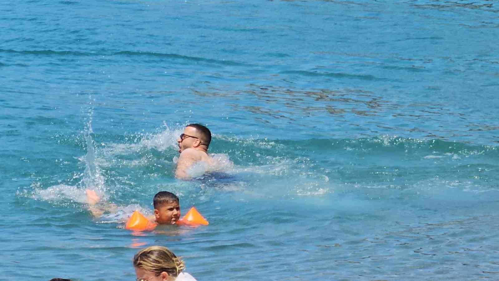 Bayramın tadını denizde çıkardılar