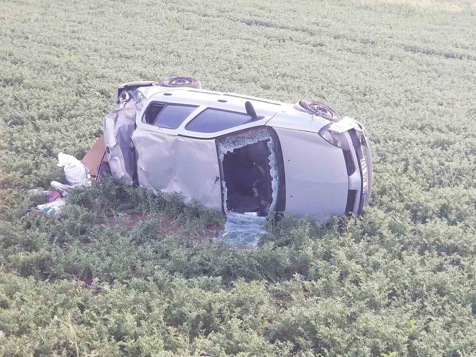 Takla atan otomobil hurdaya döndü: 1 yaralı