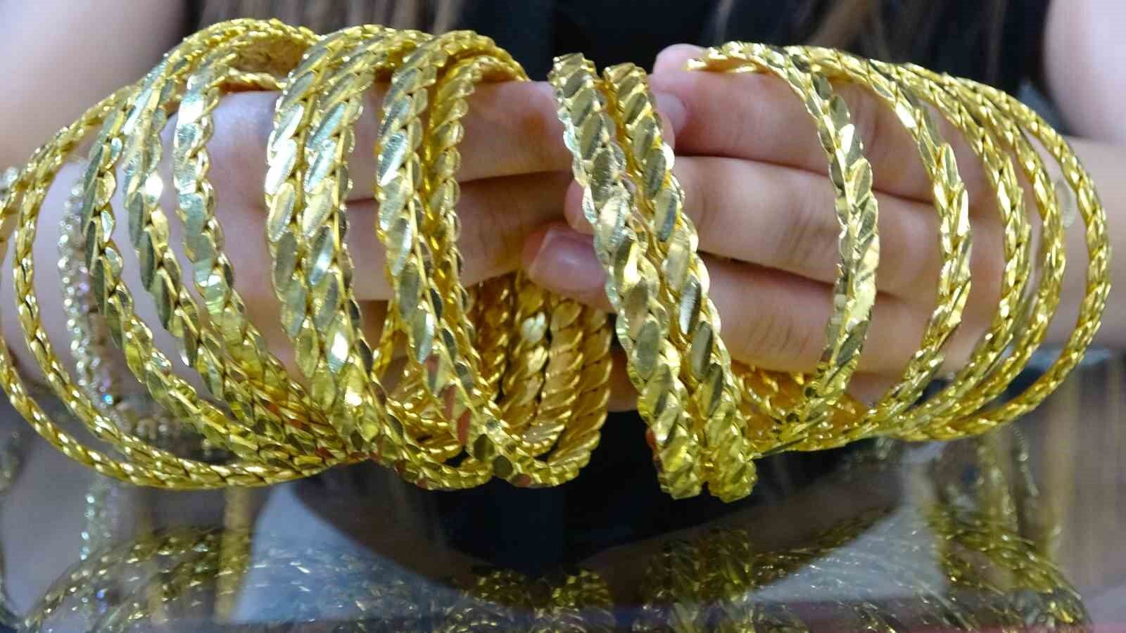 Van’da düğünlerin yeni gözdesi: İmitasyon takılar