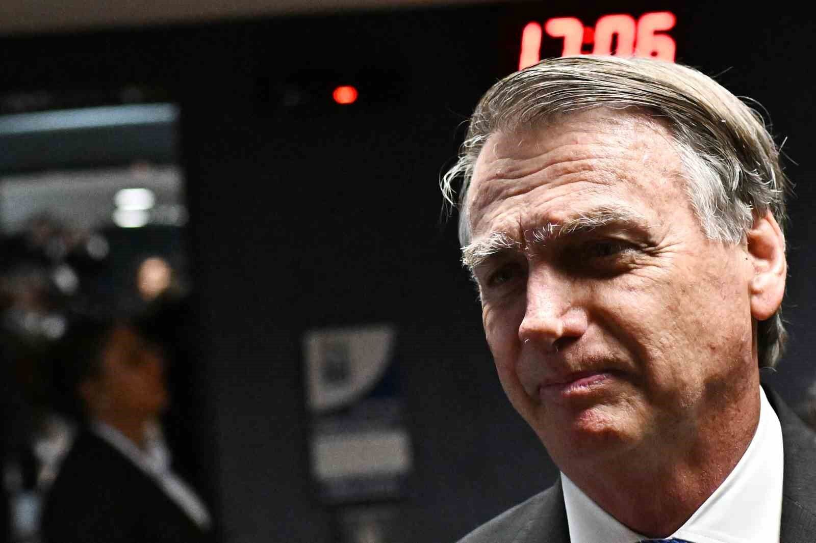 Brezilya’nın eski Devlet Başkanı Bolsonaro darbe girişimi suçlamasıyla ilk kez hakim karşısına çıktı