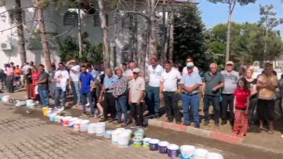 Bu köyde pişmiş kurban eti her eve giriyor