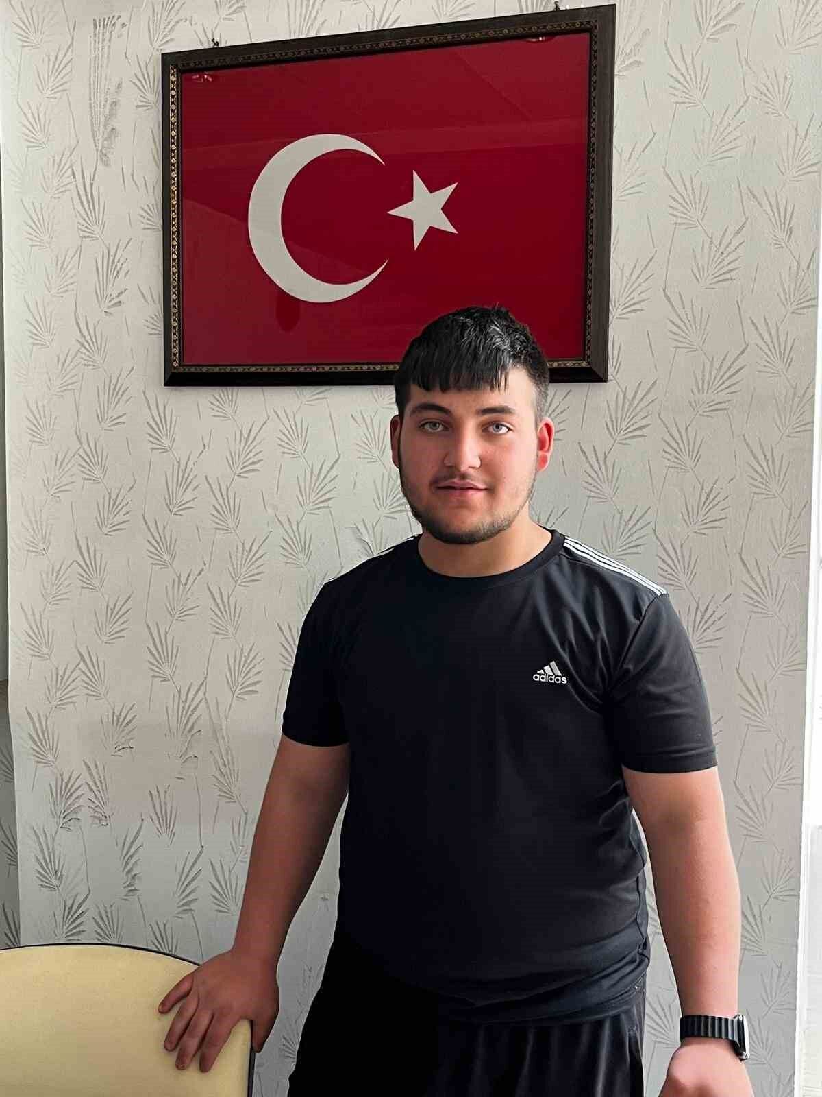 Suriyeli gencin davranışı takdir topladı