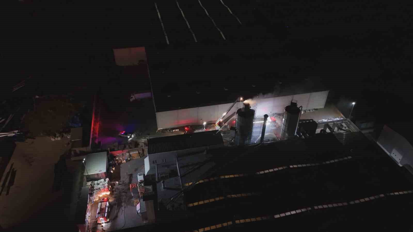 Kayseri’de ahşap fabrikasında korkutan yangın