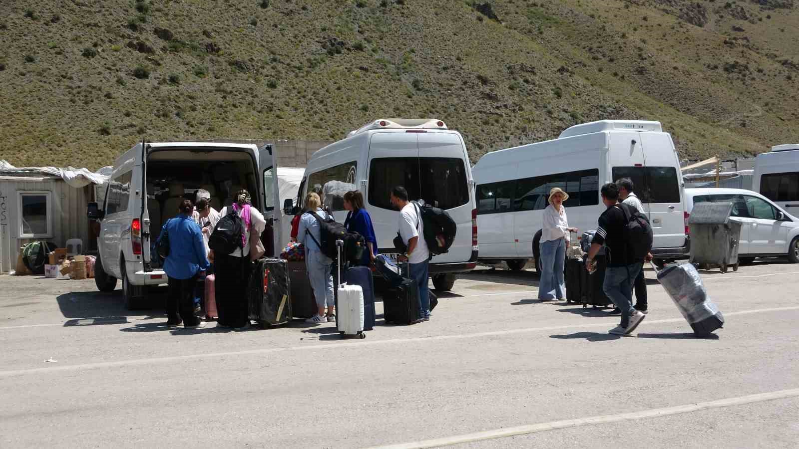İran-İsrail çatışmasında 5’inci gün: Van’da sınırda hareketlilik azaldı