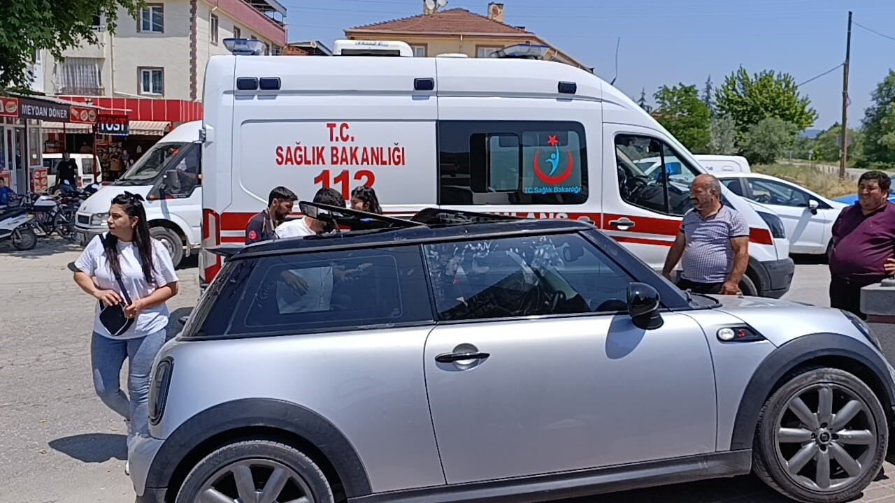 Direksiyon başında nöbet geçirdi, bariyerlere çarparak durabildi