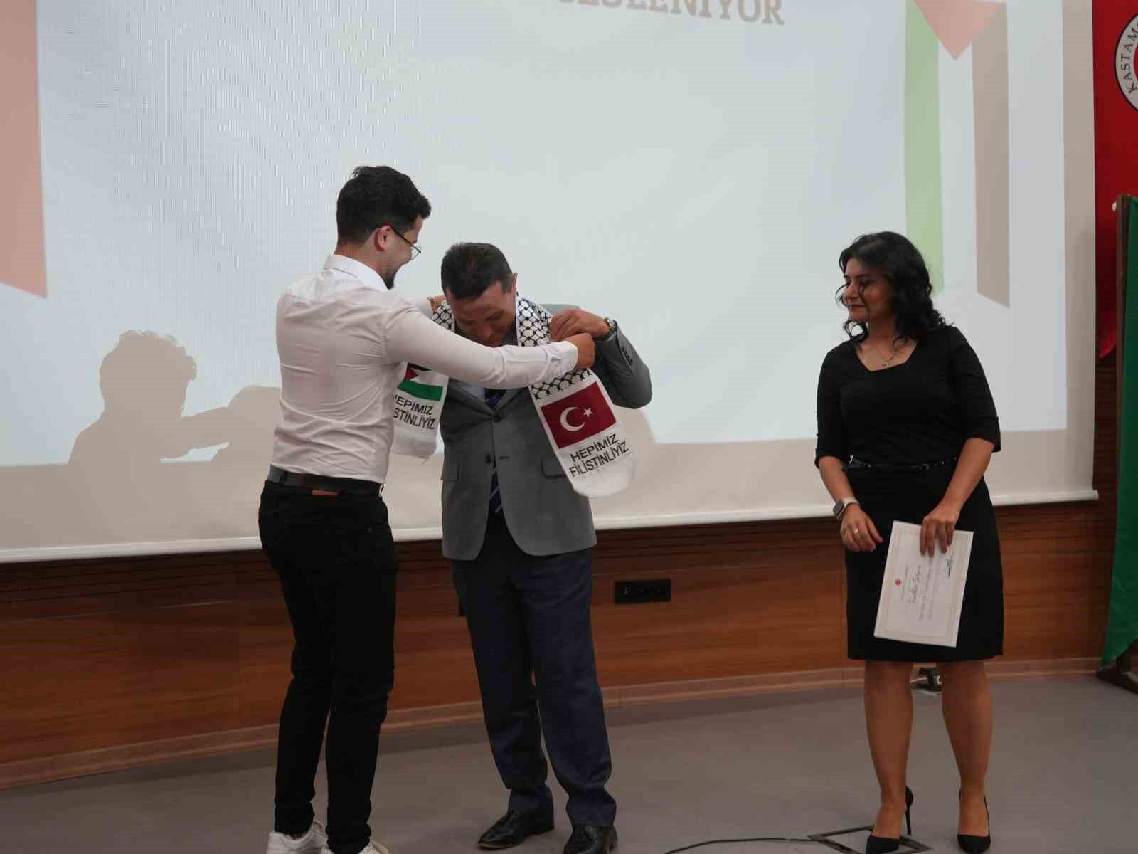 Filistinli öğrencilerden ailelerine ağlatan mektup: