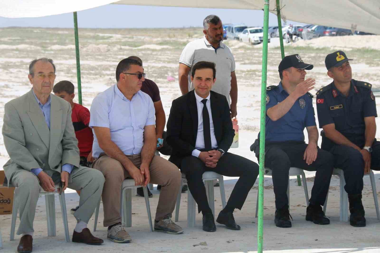 Tuz Gölü’nde öğrencilerin bocce heyecanı