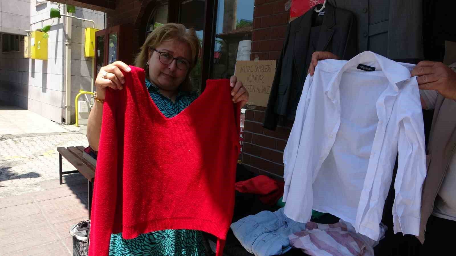 Kadın muhtardan örnek çalışma: İhtiyaç fazlasını alıp, ihtiyacı olanlara dağıtıyor