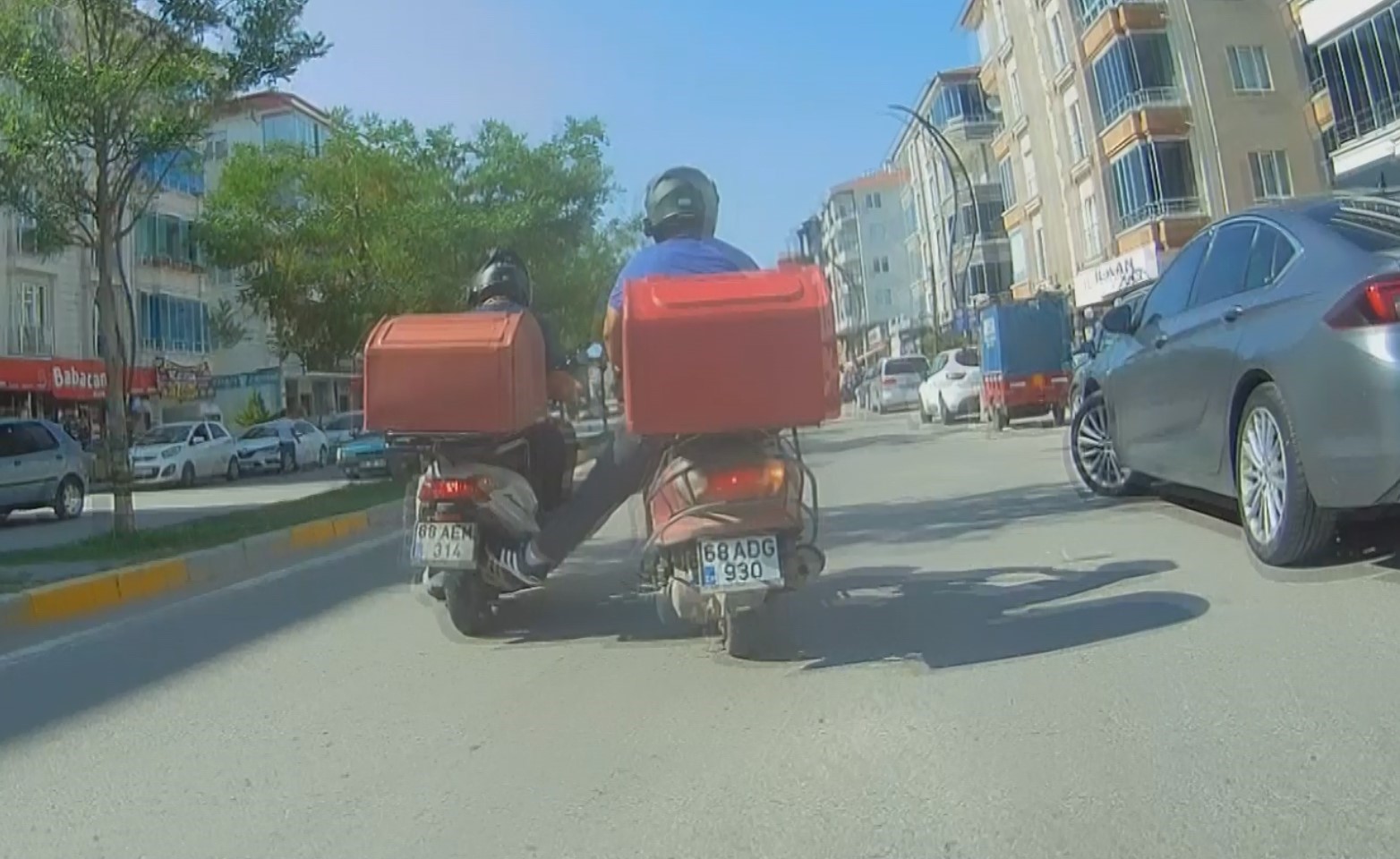 Kuryelerin tehlikeli yolculuğu yürekleri ağza getirdi