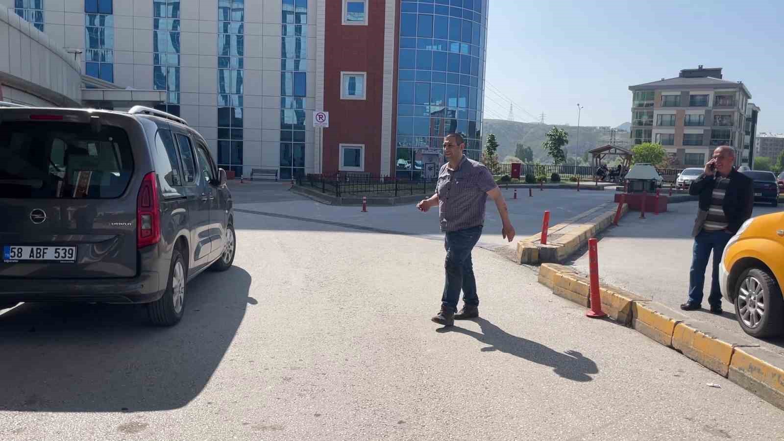 Sivas’ta acemi kasaplar hastanenin yolunu tuttu