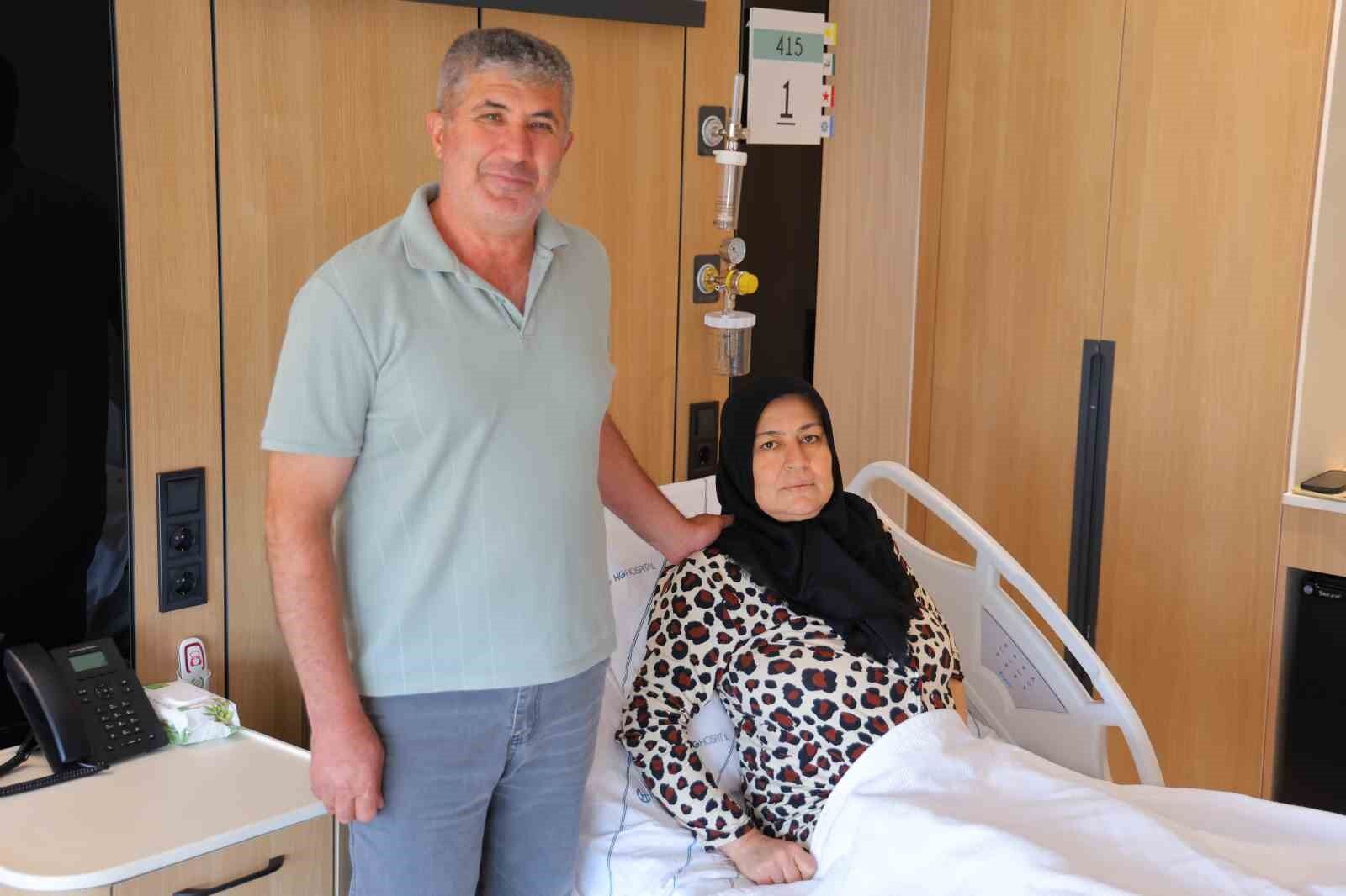 Kadın hastalıklarına V-Notes tekniğiyle ameliyat