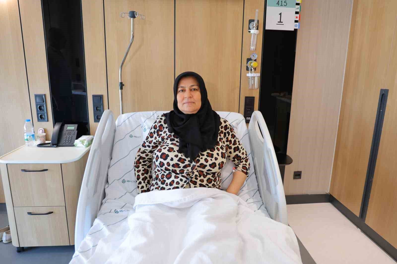 Kadın hastalıklarına V-Notes tekniğiyle ameliyat