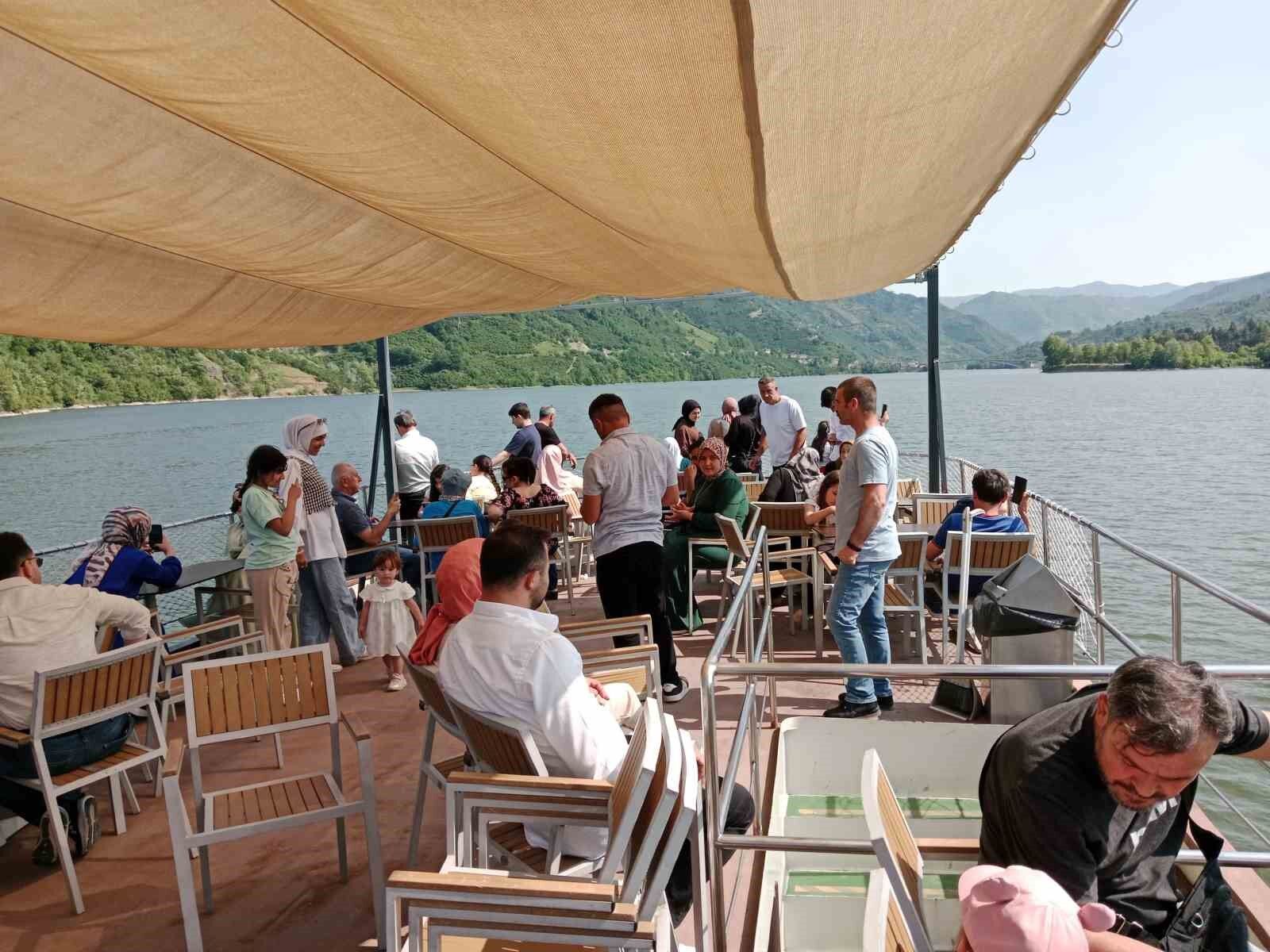 Gemi turlarına yoğun talep