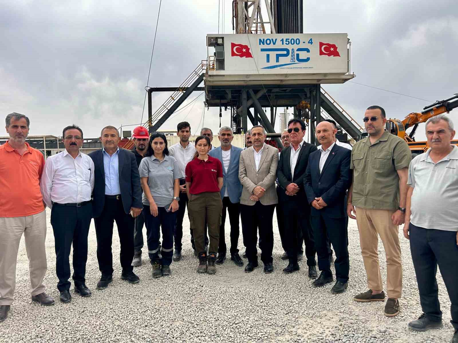 Kato Dağı’nda petrol heyecanı: 2 bin 800 metreye inildi