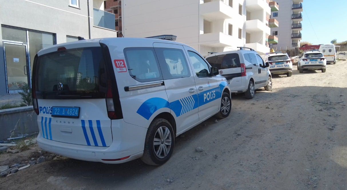 7’nci kattan düşen işçi hayatını kaybetti