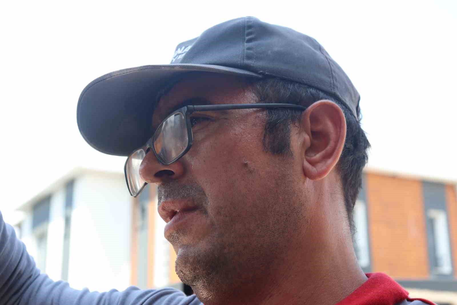 Demircilerin sıcak havada zorlu mesaisi