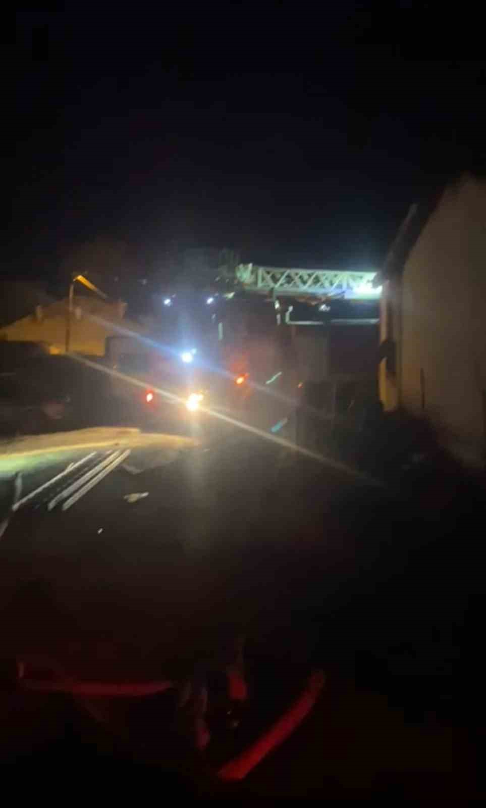 Özalp’te yangın maddi hasara yol açtı