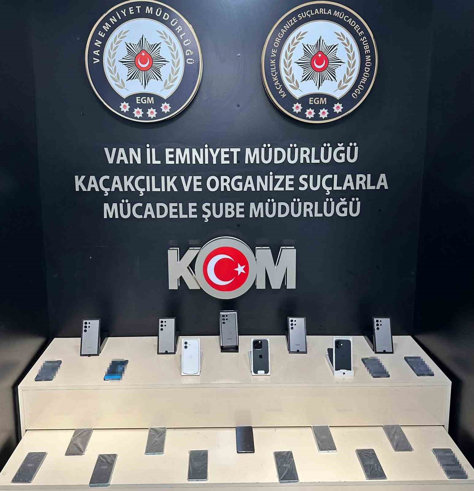 Van’da gümrük kaçakçılığı operasyonu