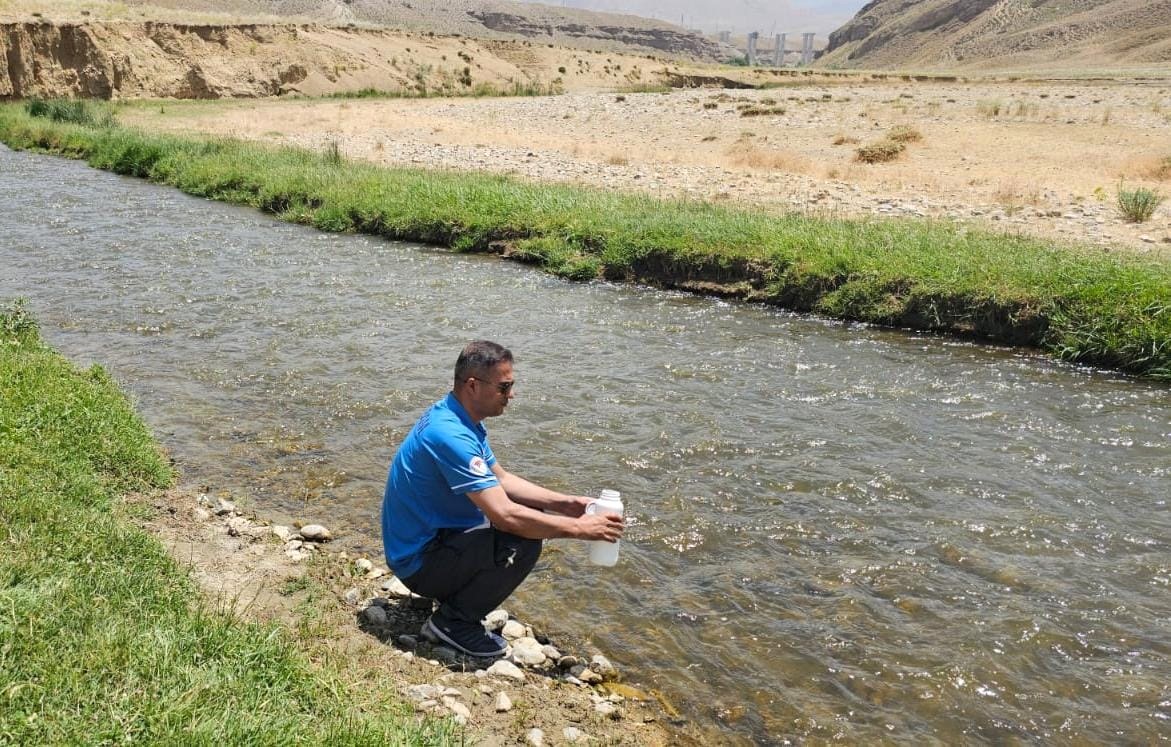 Van’da su kaynaklarında balıklandırma potansiyeli ölçülüyor