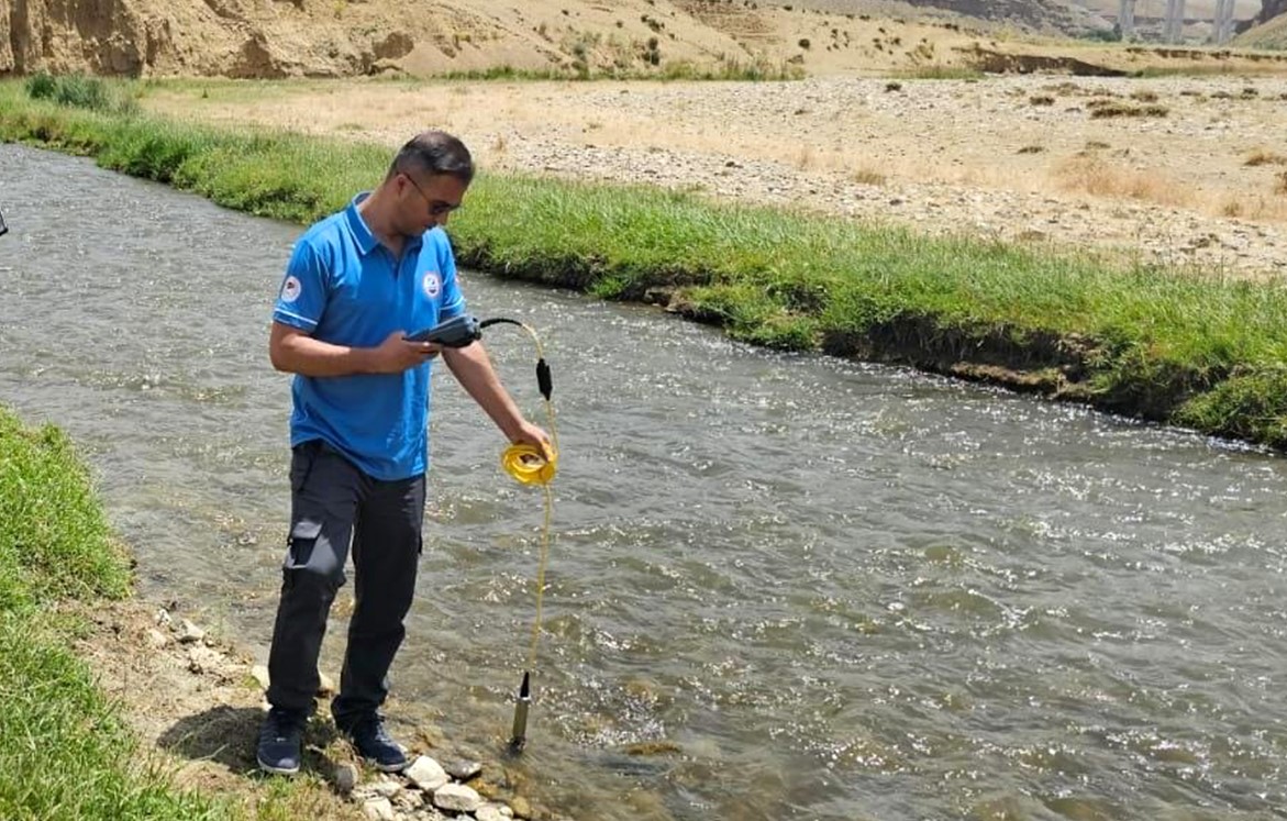 Van’da su kaynaklarında balıklandırma potansiyeli ölçülüyor