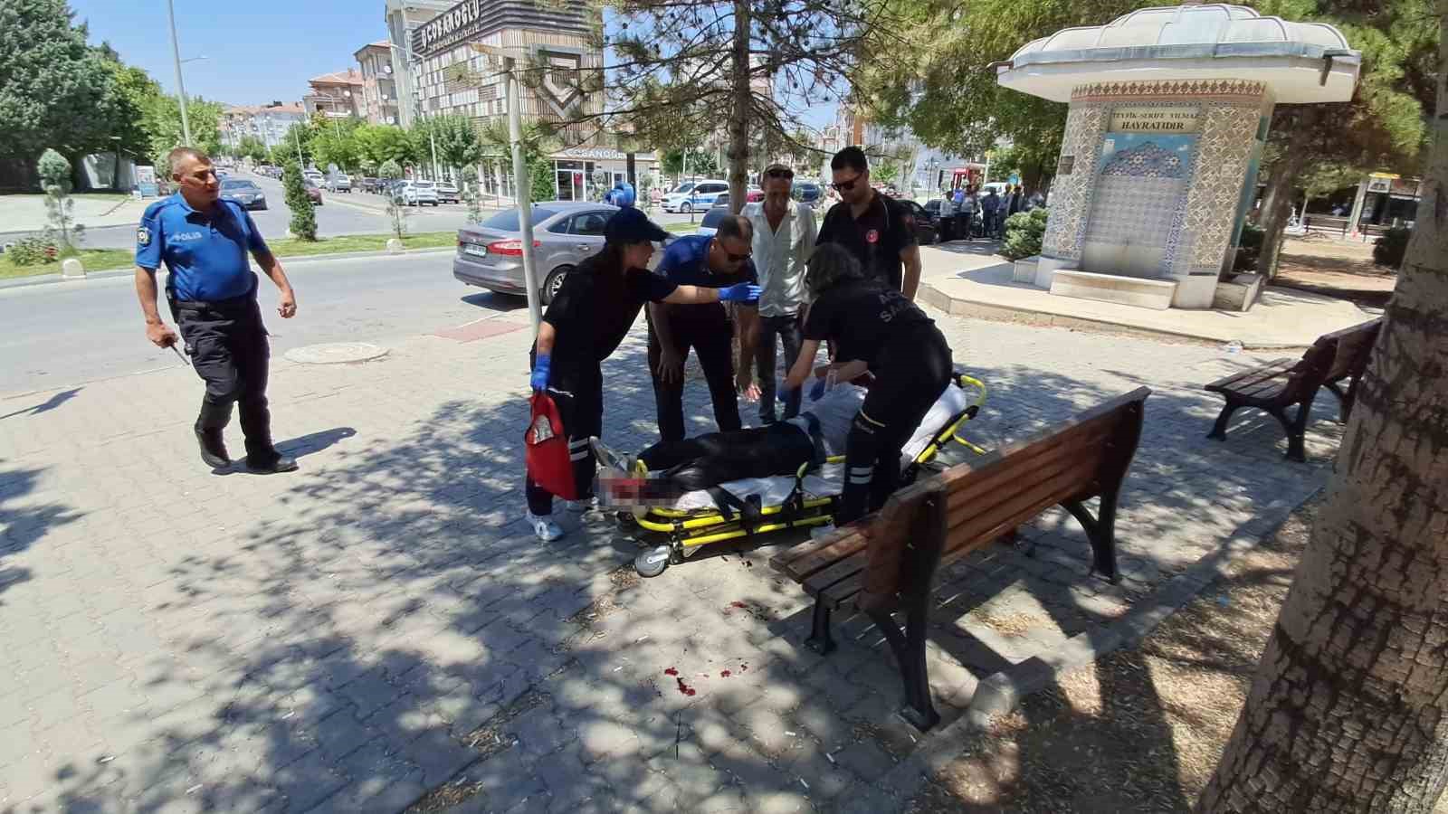 Karaman’da parkta bıçaklı kavga: 1 yaralı