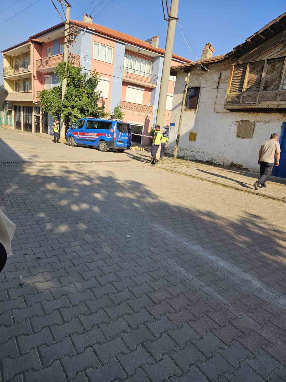 Dayı ve yeğeninin miras kavgasında kan aktı: 1 ölü, 1 ağır yaralı