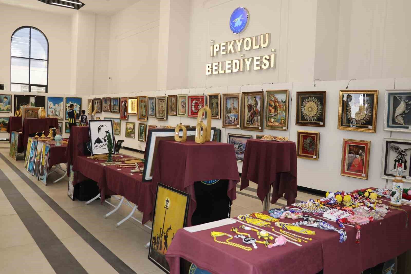 Van’da hükümlü ve tutuklulardan sergi