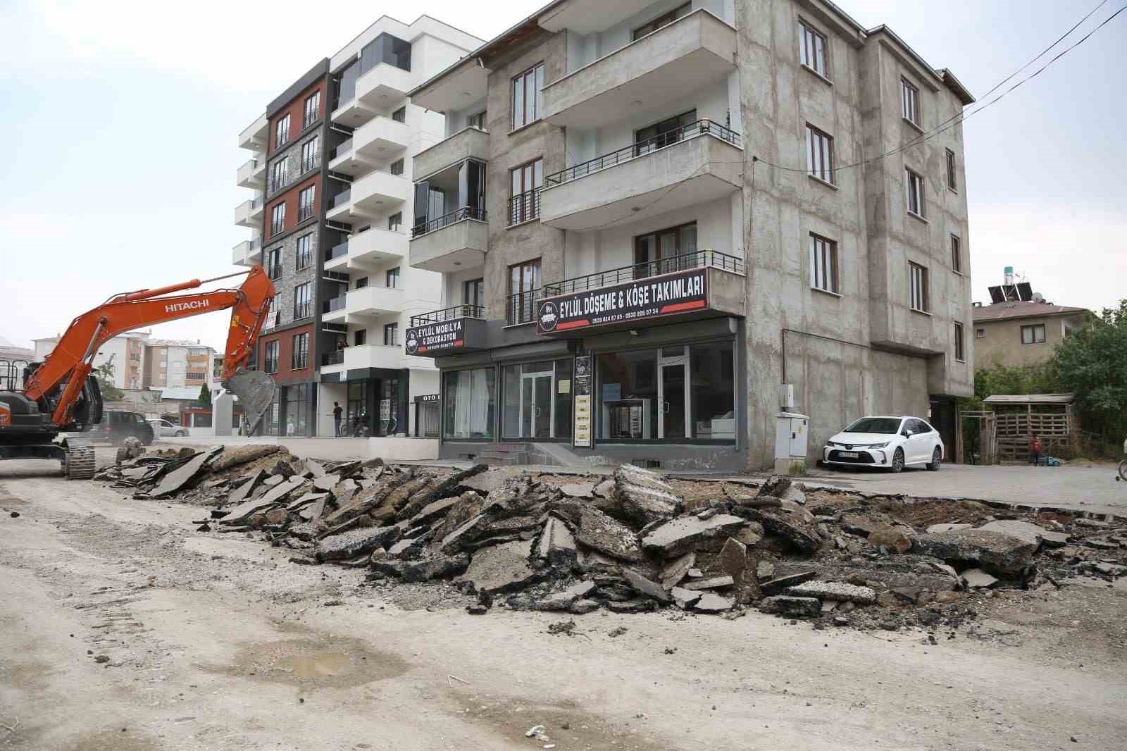 Terzioğlu Caddesi’ndeki çalışmalarda imar planı uygulanıyor