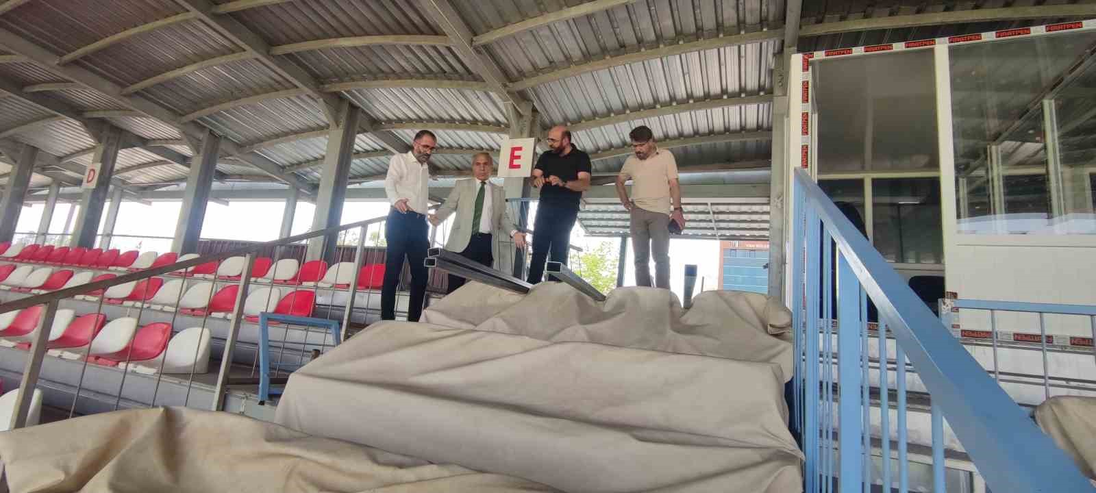 Gazetecilerden, basın tribününün yeniden düzenlenmesi talebi