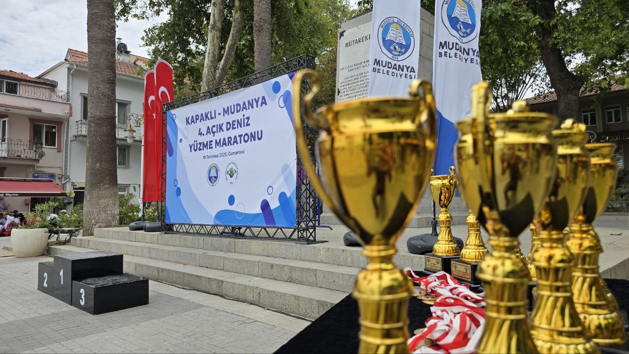 4. Açık Deniz Yüzme Maratonu Mudanya’da neticelendi