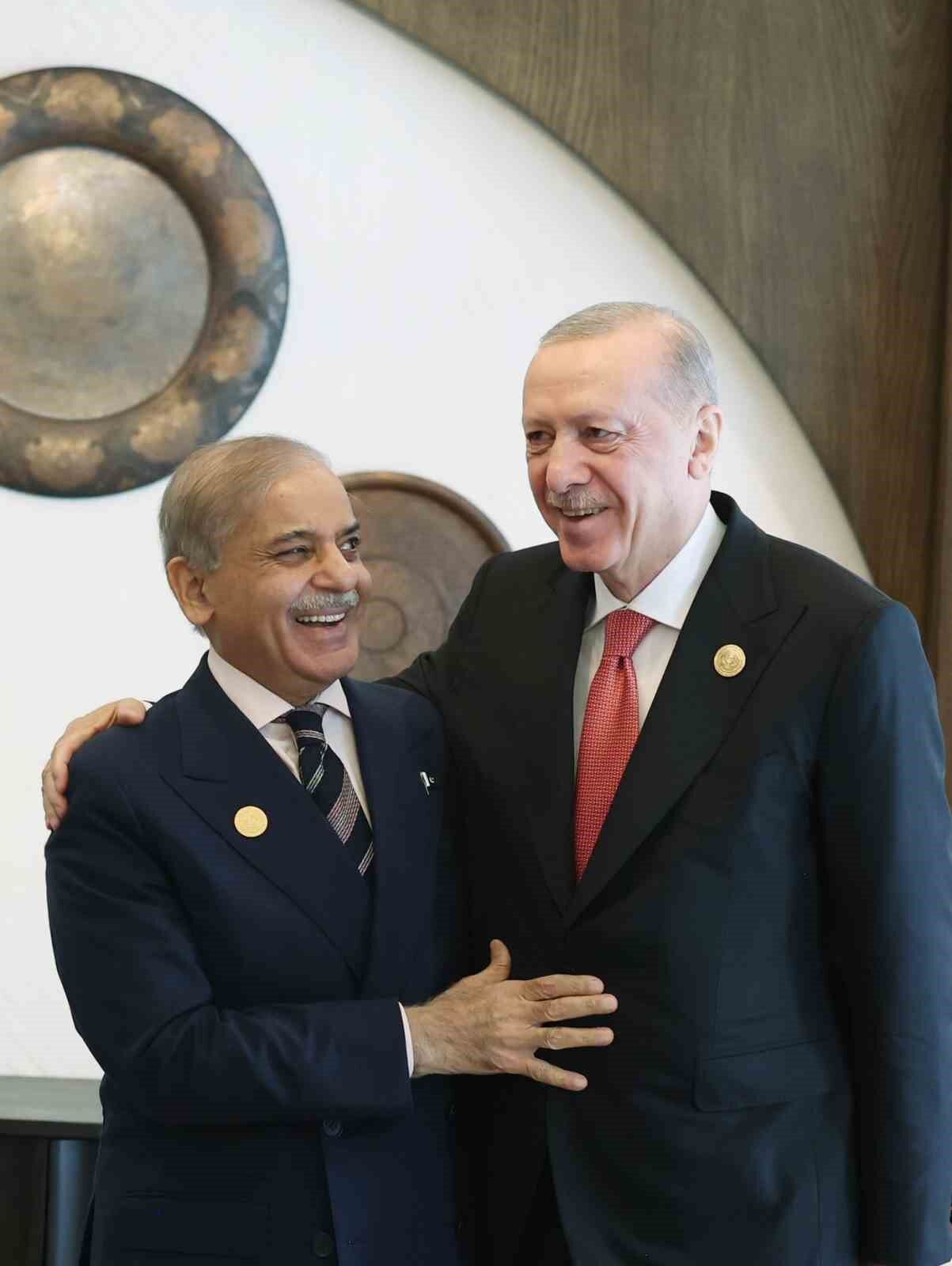 Cumhurbaşkanı Erdoğan, Pakistan Başbakanı Şerif ile görüştü