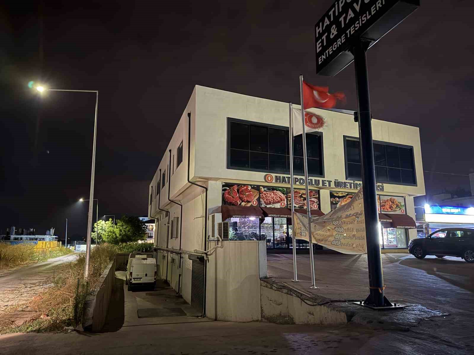 Et ve tavuk tesisinde asansör faciası: 1 işçi hayatını kaybetti