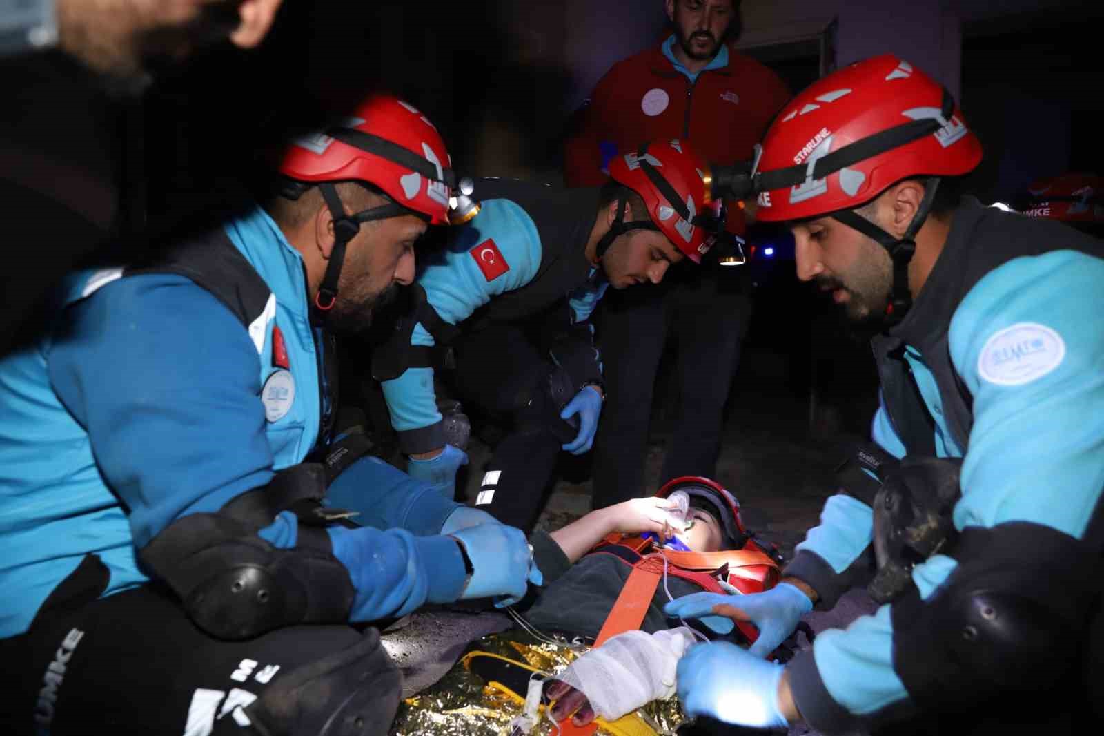 4 ilden 125 personelin katılımıyla enkazda arama kurtarma tatbikatı