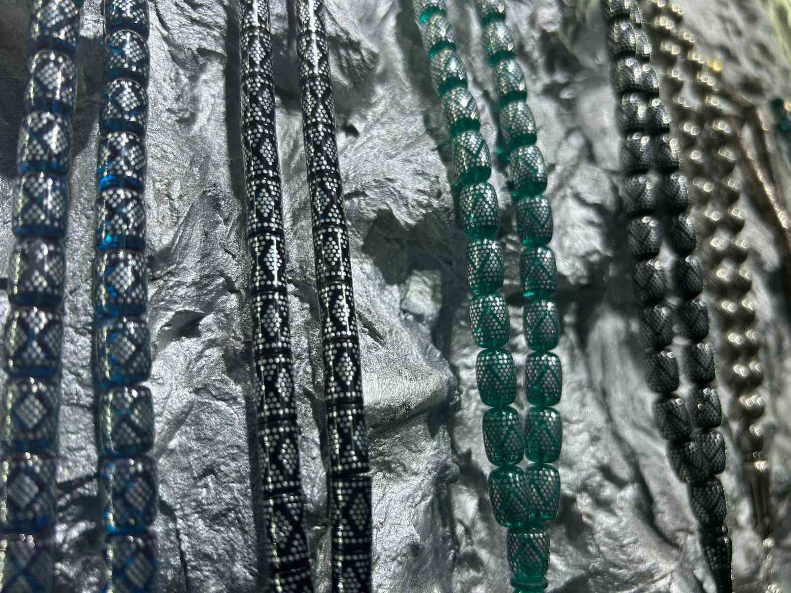 Van’ın tek gümüş kakma ustası mesleğini yaşatıyor