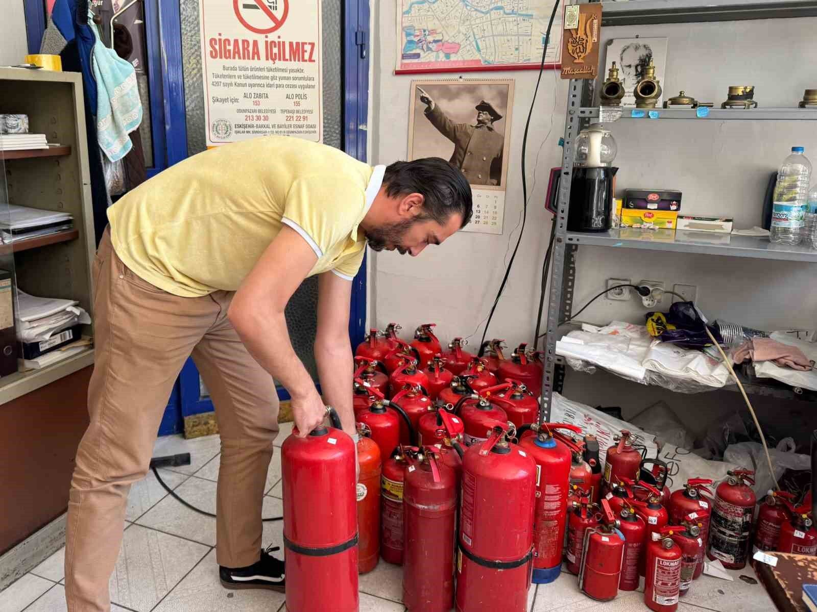 Orman yangınlarından sonra yangın tüplerine talep arttı