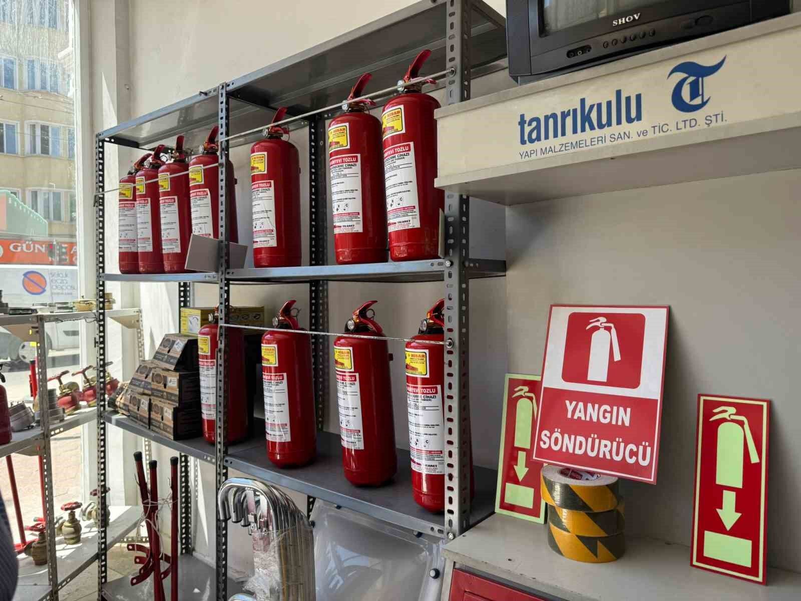 Orman yangınlarından sonra yangın tüplerine talep arttı