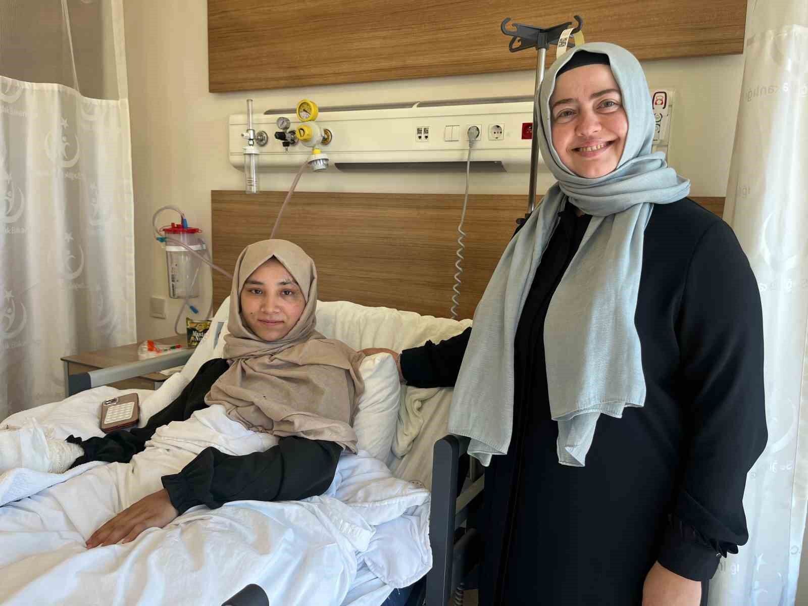 Çin zulmünden kaçan Uygur Türk’ü Ayşe, Eskişehir’de şifa buldu